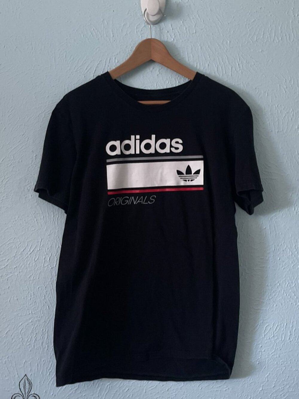 🖤Adidas Black tshirt🖤